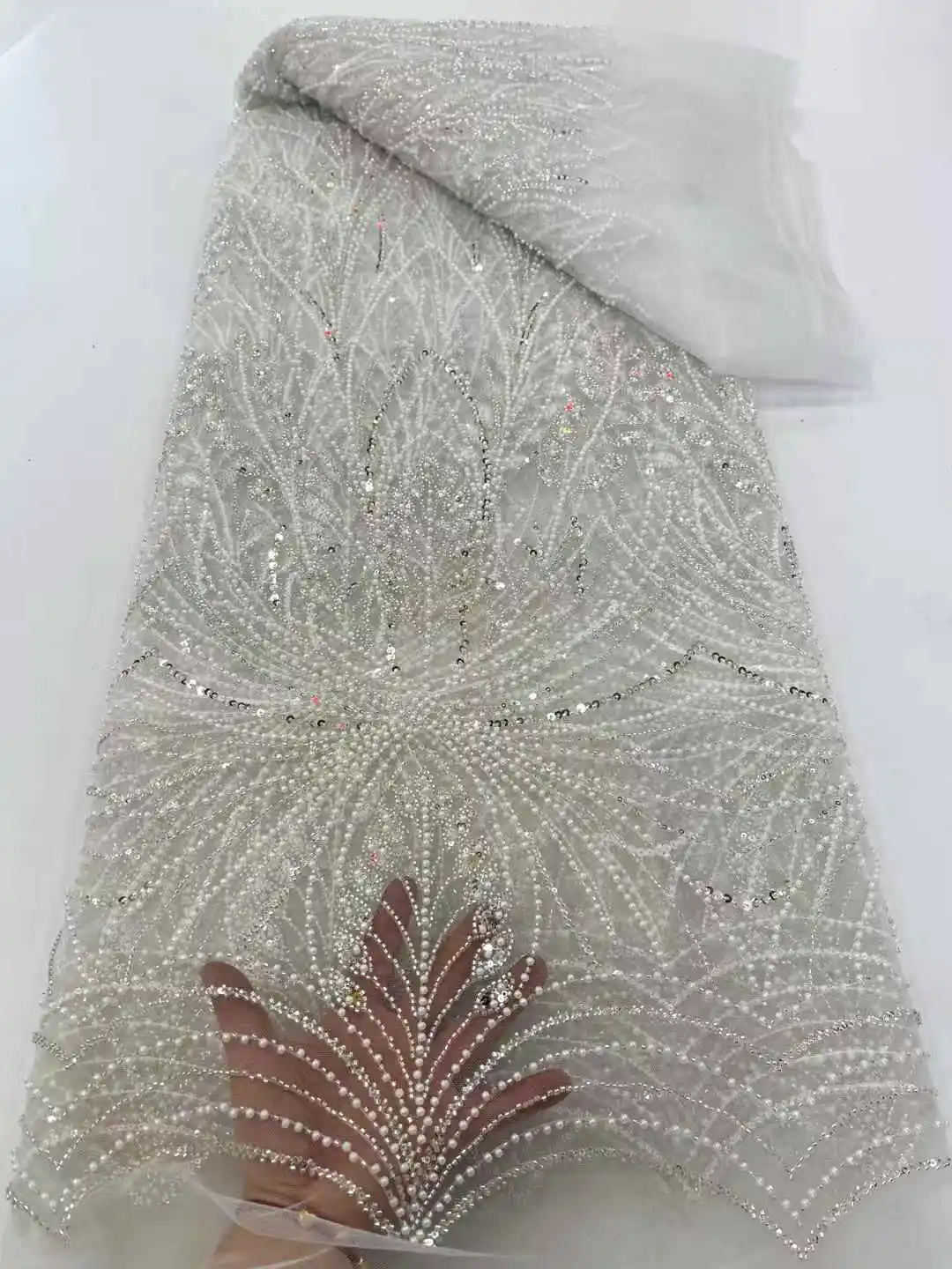 Tessuto di pizzo con paillettes africane di lusso in rilievo 2025 Pizzo di alta qualità 5 metri Tessuto di pizzo francese dorato Tessuti di pizzo nigeriano Festa,