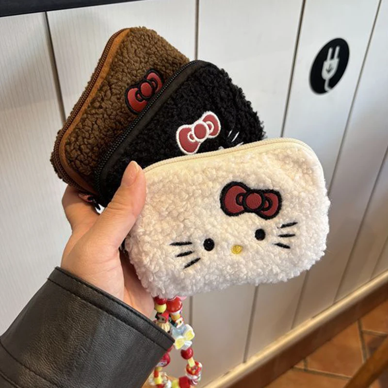 กระเป๋าเครื่องสำอางตุ๊กตาเฮลโลคิตตี้น่ารัก กระเป๋าเครื่องสำอางผู้หญิงขนาดเล็ก กระเป๋าคลัทช์น่ารักแบบพกพา ชุดอุปกรณ์อาบน้ำสำหรับเดินทาง กระเป๋าถือ