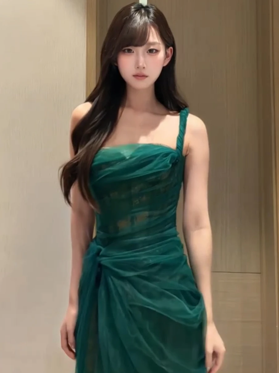 

Green Strapless Tulle Dress Women's Autumn Winter Ball Birthday Party Long Skirt Slim Fit French Style Gown with Pleats