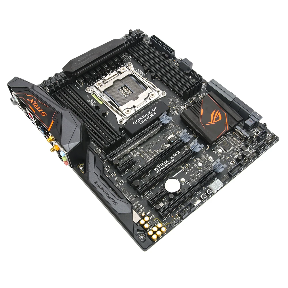 STRIX X99 GAMING ROG 2011-3 supporta la scheda madre Desktop E5 V4