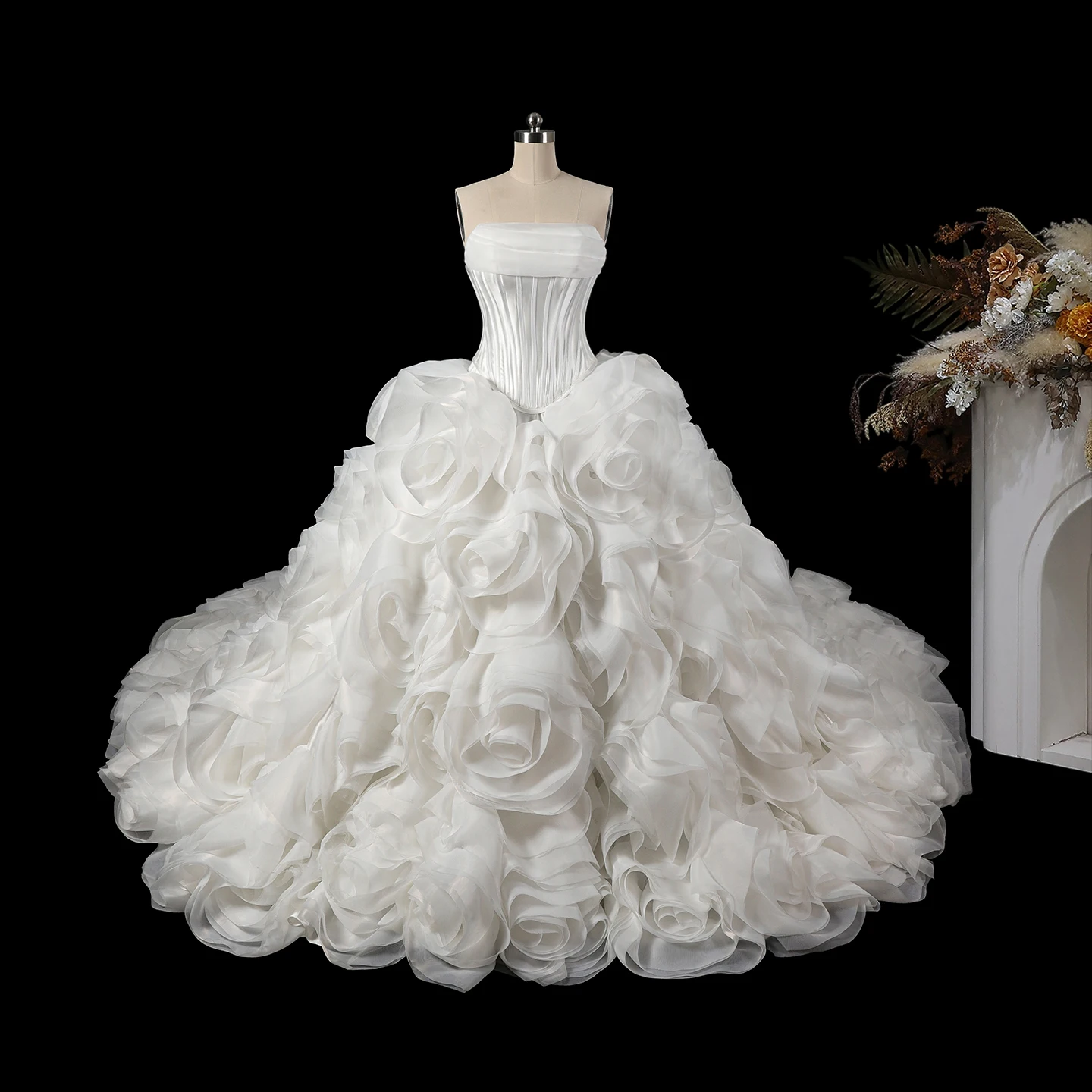 Sheer Fairy Wedding Dress Luxury Strapless Tulle Draped Satin Corset 3D Rose Dubai Engagement Bridal Ball Gowns SW751 Customized