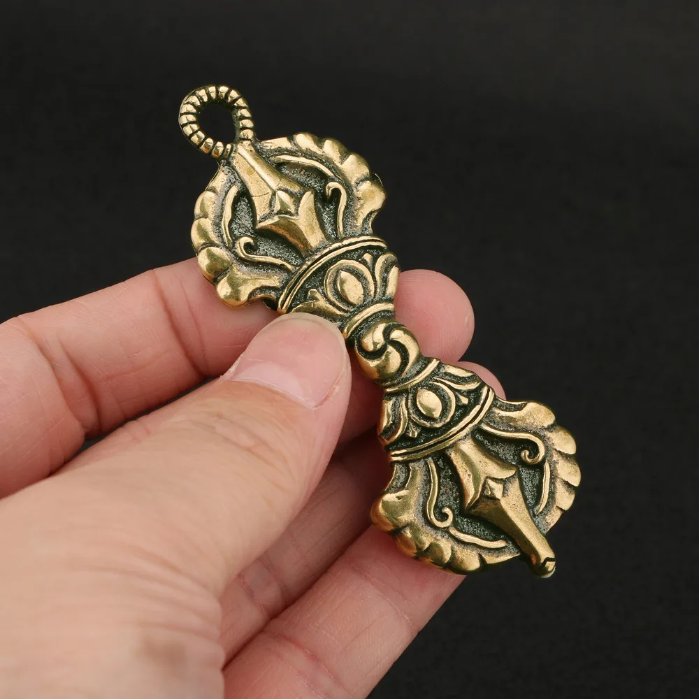 Factory Direct Supply of King Kong Pestle Type Sorcerer Retro Brass Key Pendant Accessories Peace Amulet Men and Women