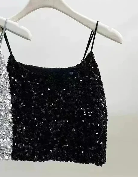 Letni błyszczący top na ramiączkach dla dziewcząt 2025, koreański uniwersalny modny top na ramiączkach, błyszcząca kamizelka na ramiączkach dla uczennic.