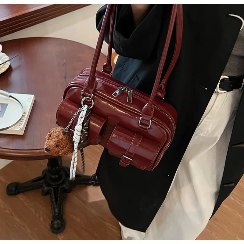 

New Women Fashion Niche Oil Wax Leather Bowling Bag High-end Multi-pocket Armpit Commuting Handbag Single Shoulder Crossbody Bag