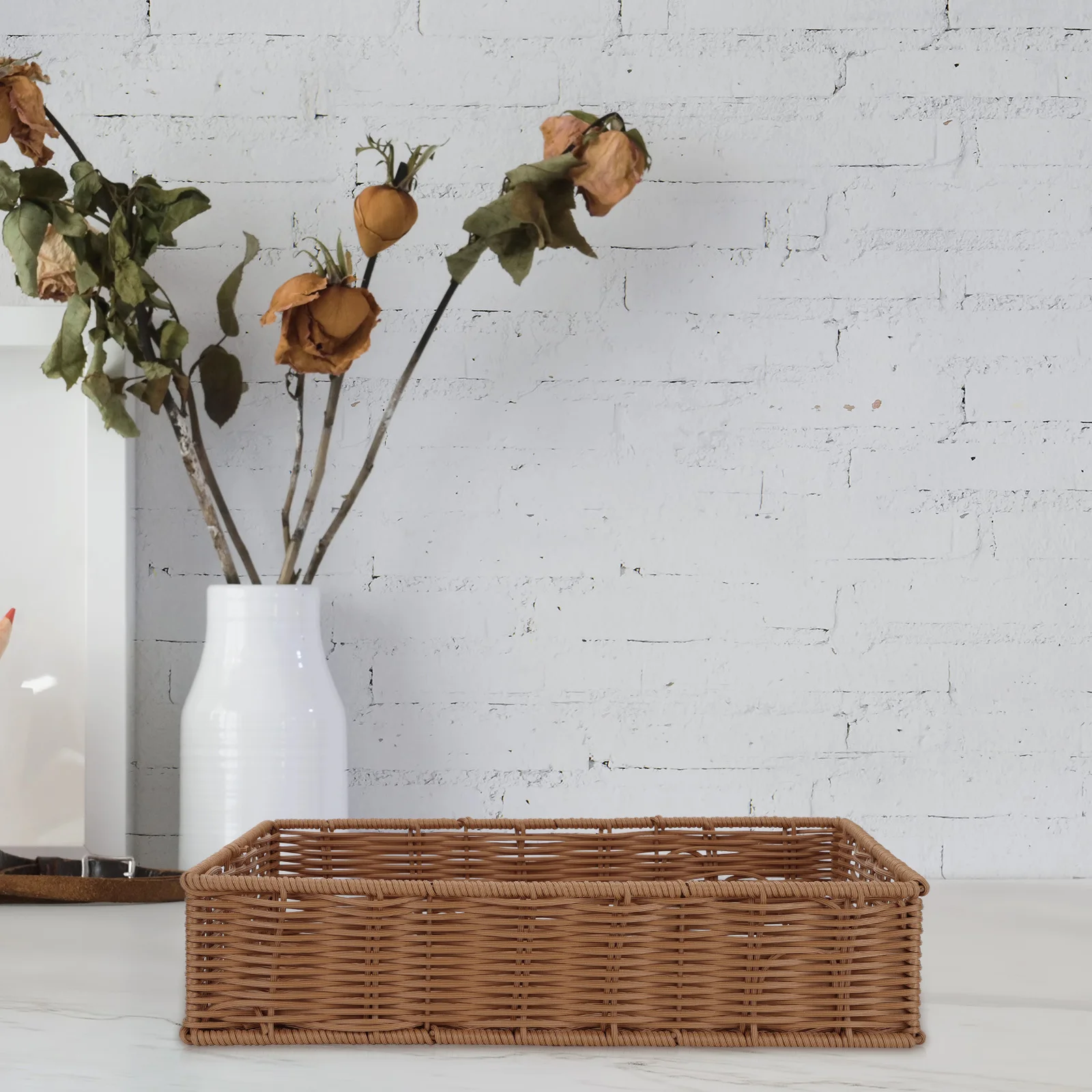 

1Pcs Storage Basket Multi-Functional Fruit Sundries Organizer Rattan Imitation Woven Home Kitchen Decorative Basket Brown