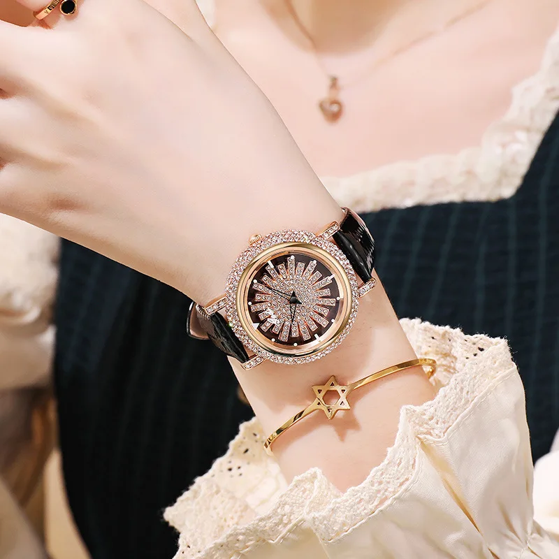 

Fashionable and Luxury Women's Watch Rotating Diamond Waterproof Quartz Watch Belt Elegant Women's Clock V40