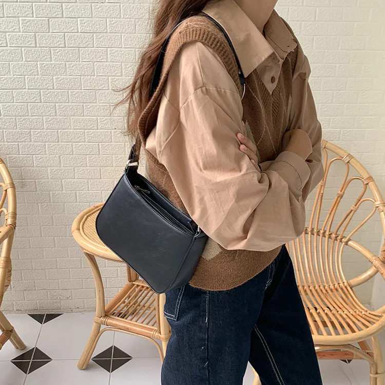 2023 New Korean Version Fashion All-match Crossbody Bags for Women Elegant Casual Solid Retro Metal Strip Purse and Handbags