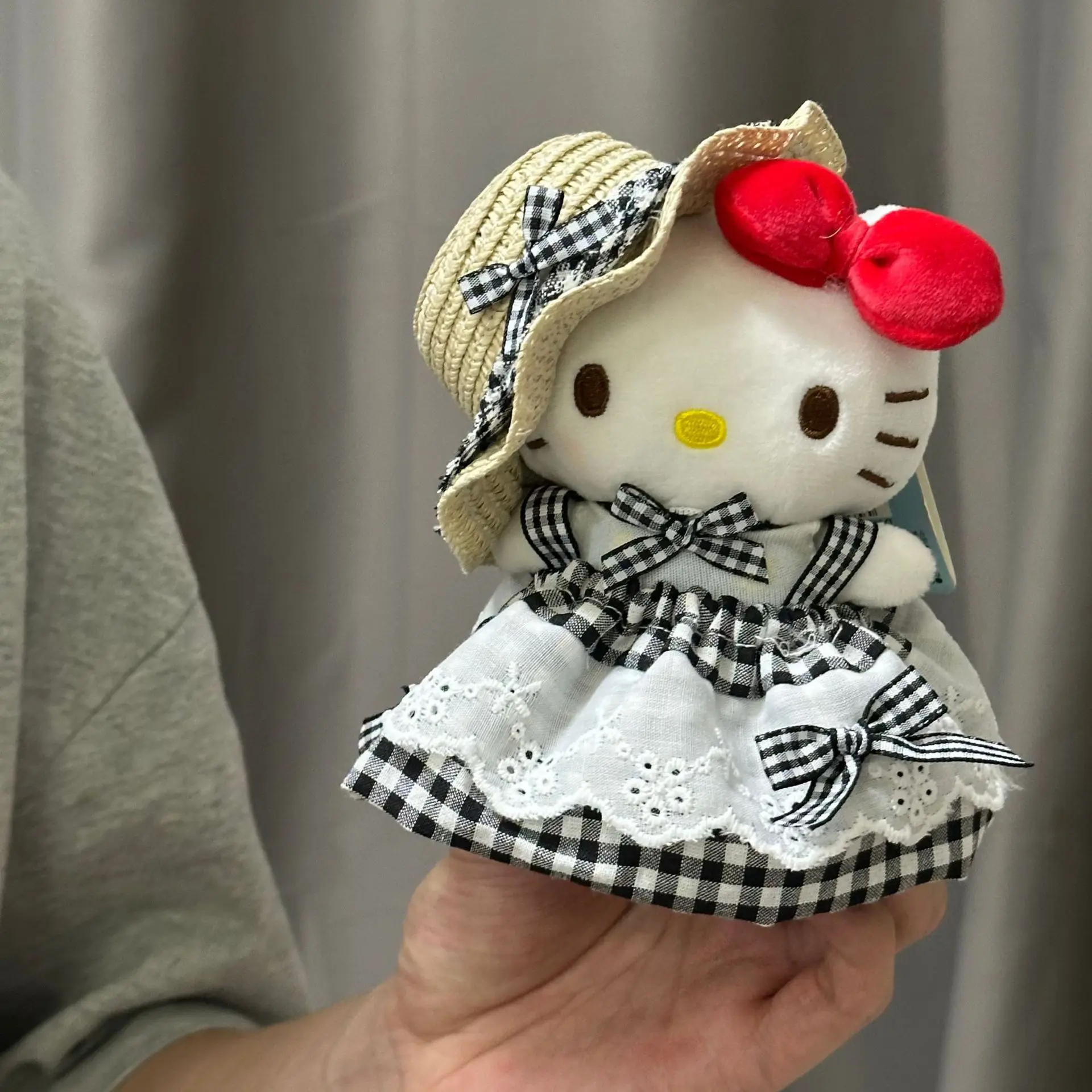 مرحبا كيتي عطلة نمط منقوشة تنورة أفخم دمية المفاتيح PP القطن شغل Kawaii حقيبة مدرسية قلادة الحلو فتاة القلب هدية