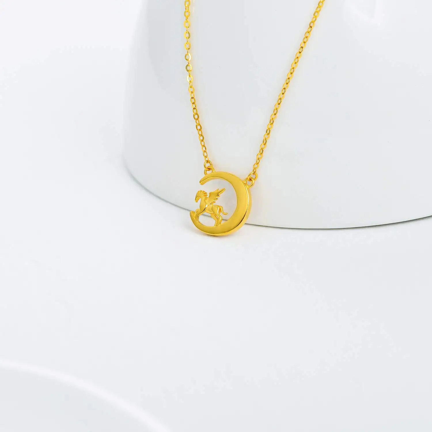 YFN Solid 18k Yellow Gold Horse Moon Necklace for Women Real Gold Fine Jewelry Gifts