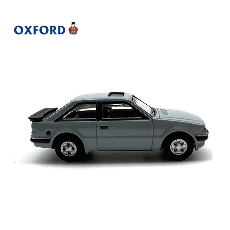 OXFORD Diecast 1:76 Scale Escort XR3i Alloy Car Model Finished Product Simulation Toy Collection Gift Static Model Souvenir