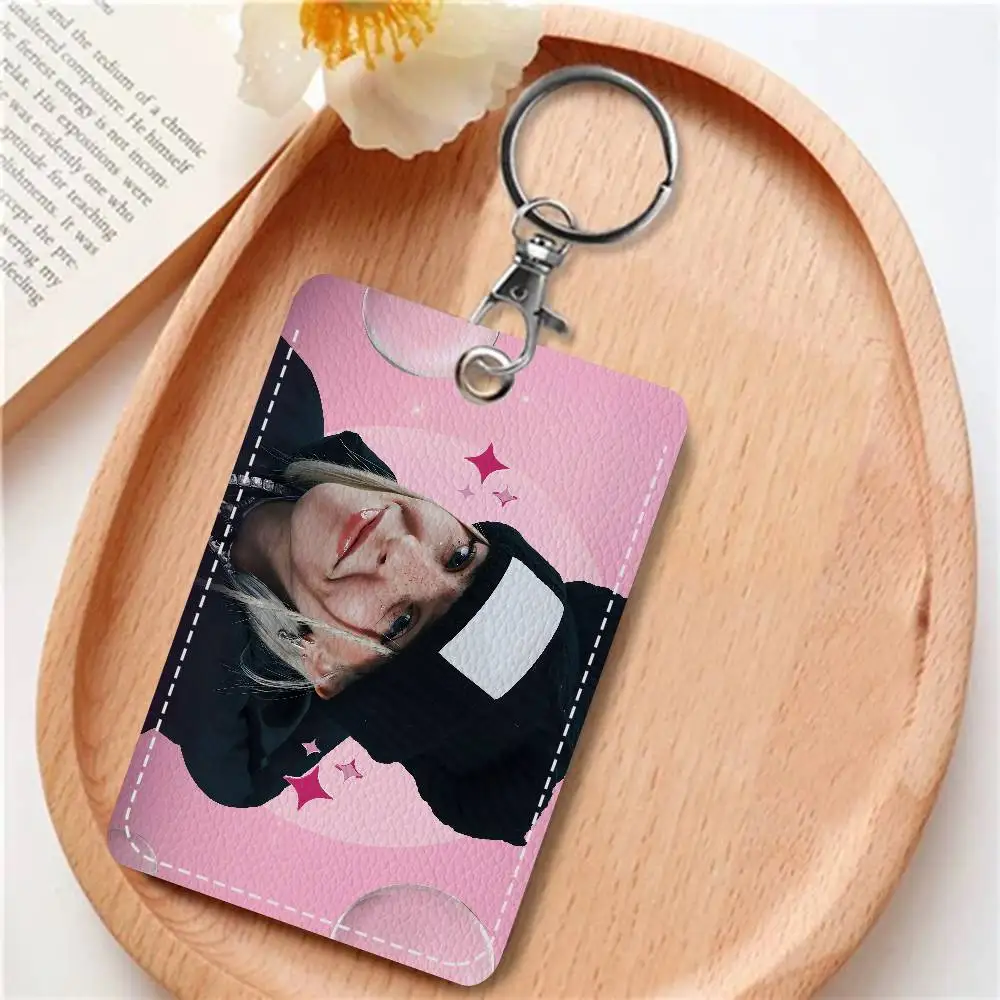 

Брелок-держатель для карт Singer Young Miko Movie: для банковских, автобусных, идентификационных и кредитных карт