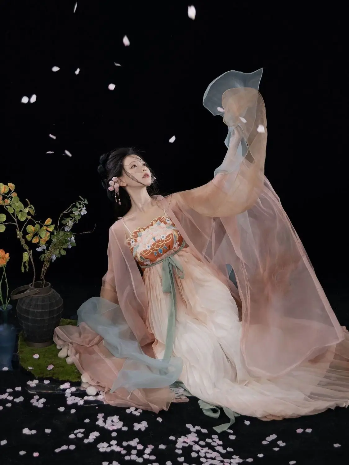 Women's Tang Dynasty Hanfu Embroidered Hezi Skirt Chinese Style Classical Dance Cosplay Costume for 2025