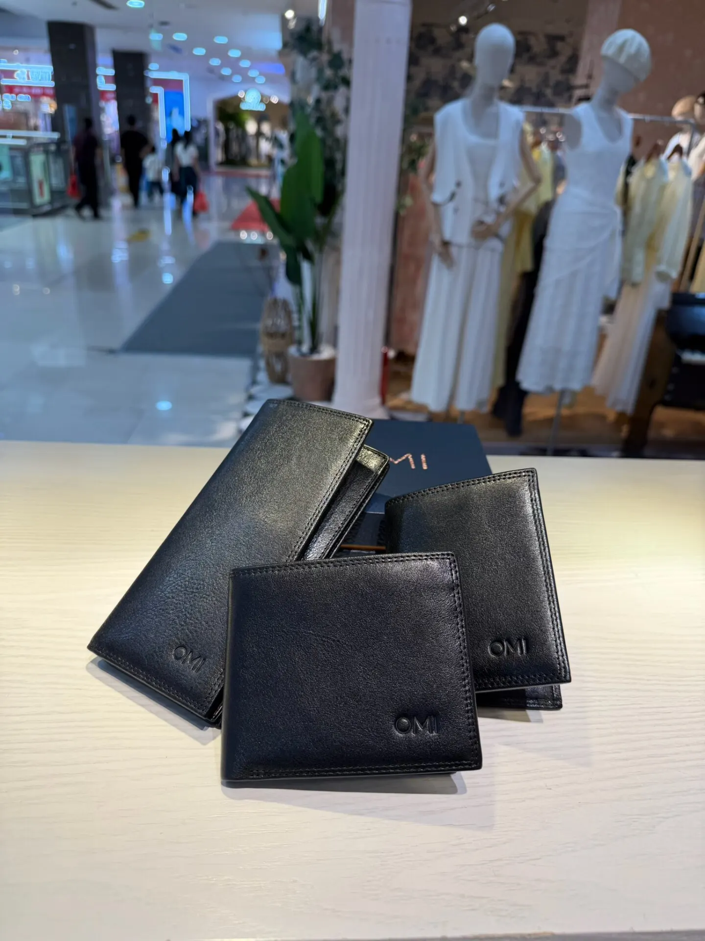 cartera-corta-de-cuero-genuino-omi-nuevo-estilo-2026-unisex-casual-de-negocios-tarjetero-clip-largo-juvenil-forma-hori