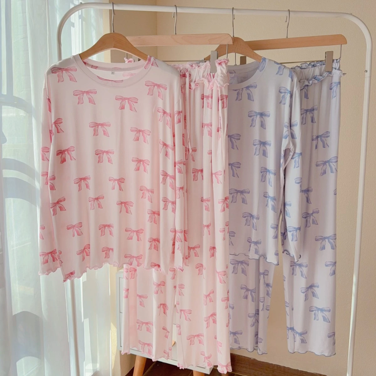 

Новый женский домашний костюм в японском стиле: мягкая модальная пижама с длинными рукавами и брюками, с бантом, для комфортного отдыха дома