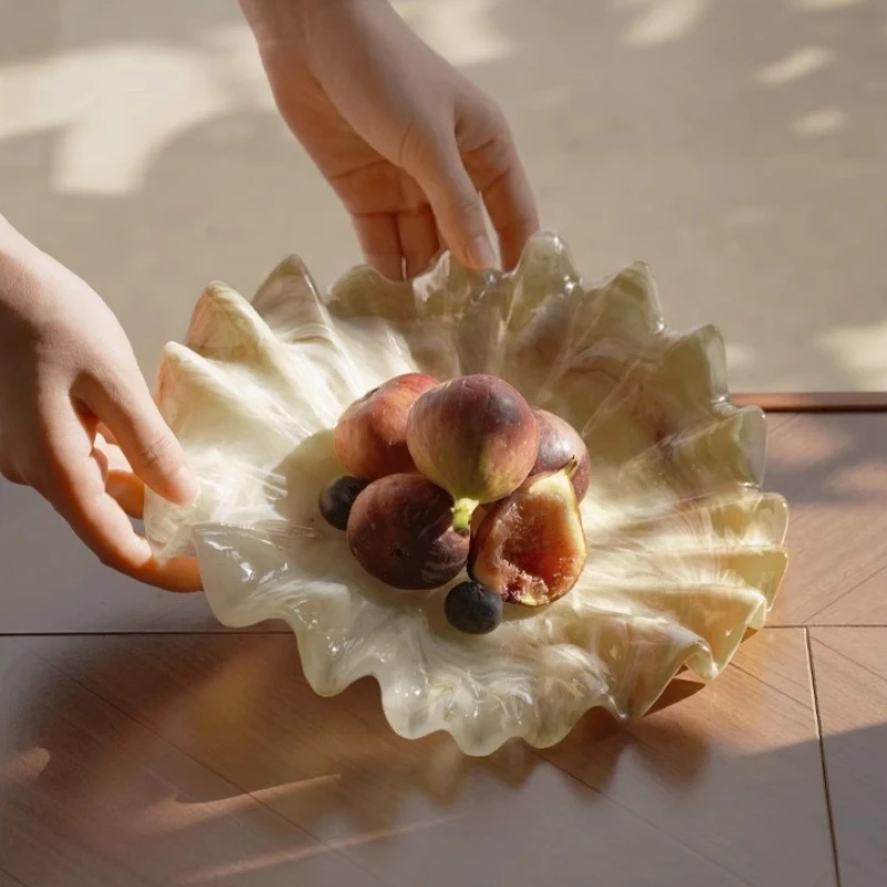 

Seashell Style Decorative Fruit Bowl Creative Living Room Tabletop Display Elegant Candy Storage Tray Dining Table Centerpiece