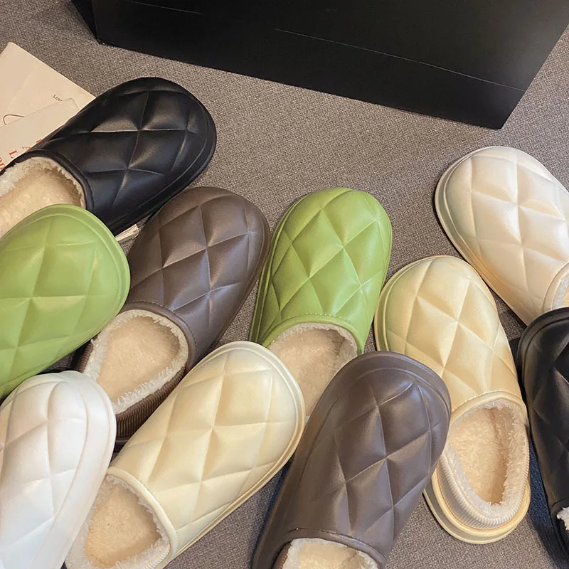 شباشب شتوية للزوجين في المنزل - أحذية منزلية مريحة من الجلد والقطيفة للجنسين، نعل مسطح ناعم غير قابل للانزلاق يشبه السحابة للرجال والنساء