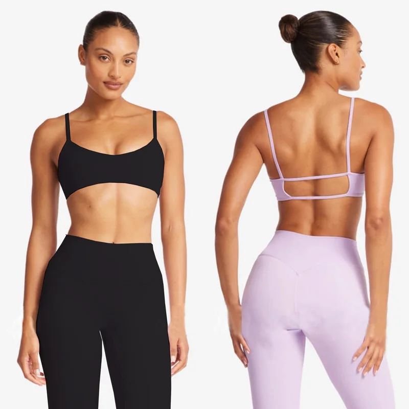 ملابس اليوغا المكونة من قطعتين من PMWRUIN للنساء: حمالة صدر رياضية بظهر Strappy وسراويل ضيقة قابلة للتنفس وقابلة للتمدد للياقة البدنية واليوجا والجري