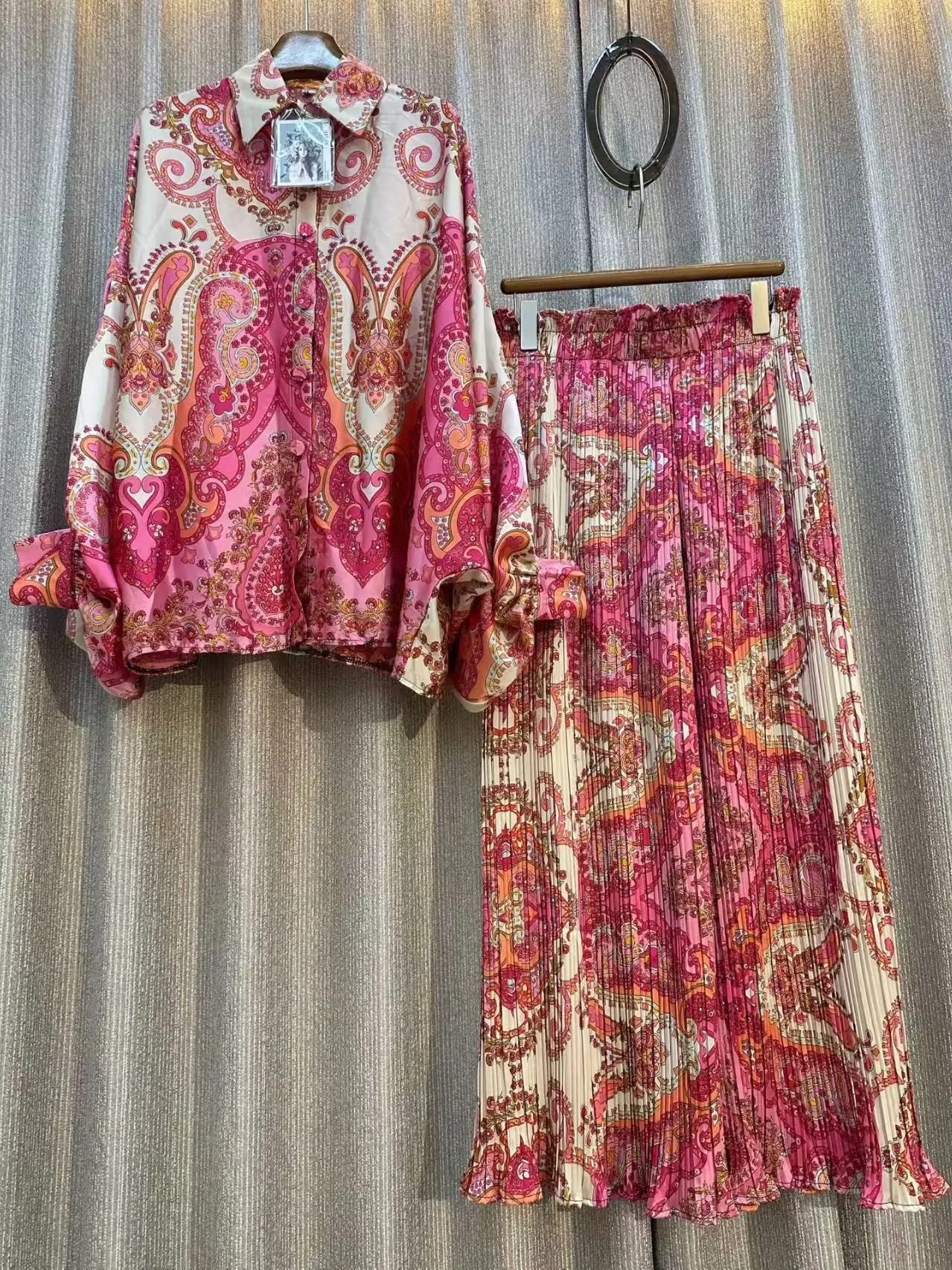 

2026 New Summer Retro Print For Women Loose Suit Chic Elegant Outifits Top+ High Waist Wide Leg Pleated Long Pants 2 Piece Set
