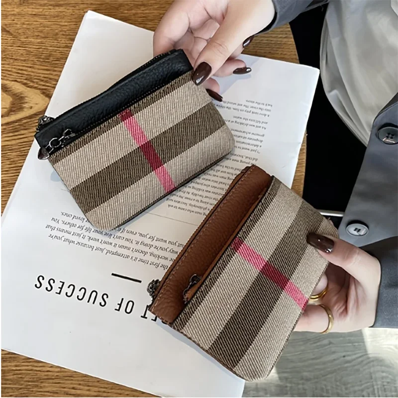 Stylish Mini Coin Purse with Multiple Compartments,  Beige & Black Design, Perfect for Everyday Use, Small Purse