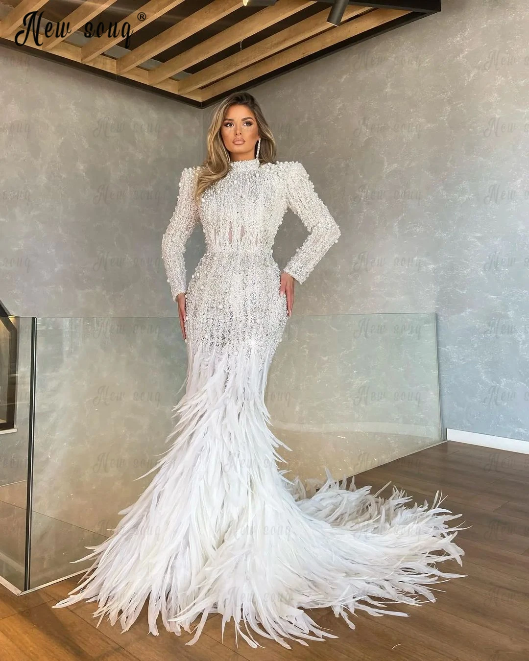 

Feather Beige Heavy Beading Long Sleeve Evening Dress Luxury 2024 Robe de Mariée Muslim Plus Size Occasion Dresses Robe Soirée