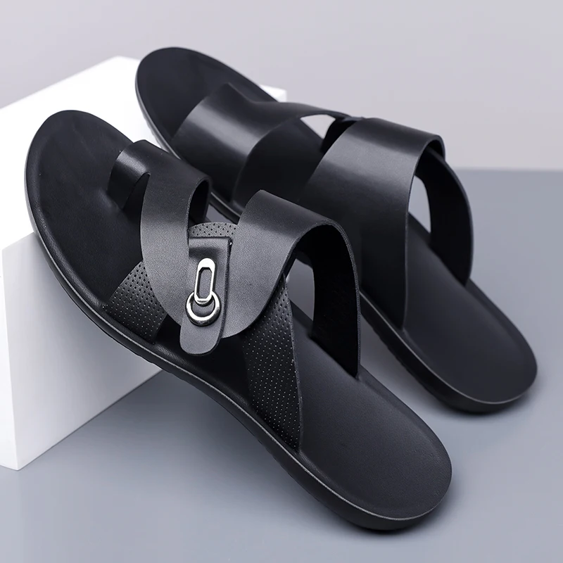 

Модные мужские шлепанцы Gladiators: новые дизайнерские повседневные тапочки из искусственной кожи, летние пляжные шлепанцы для мужчин, нескользящие сандалии на плоской подошве