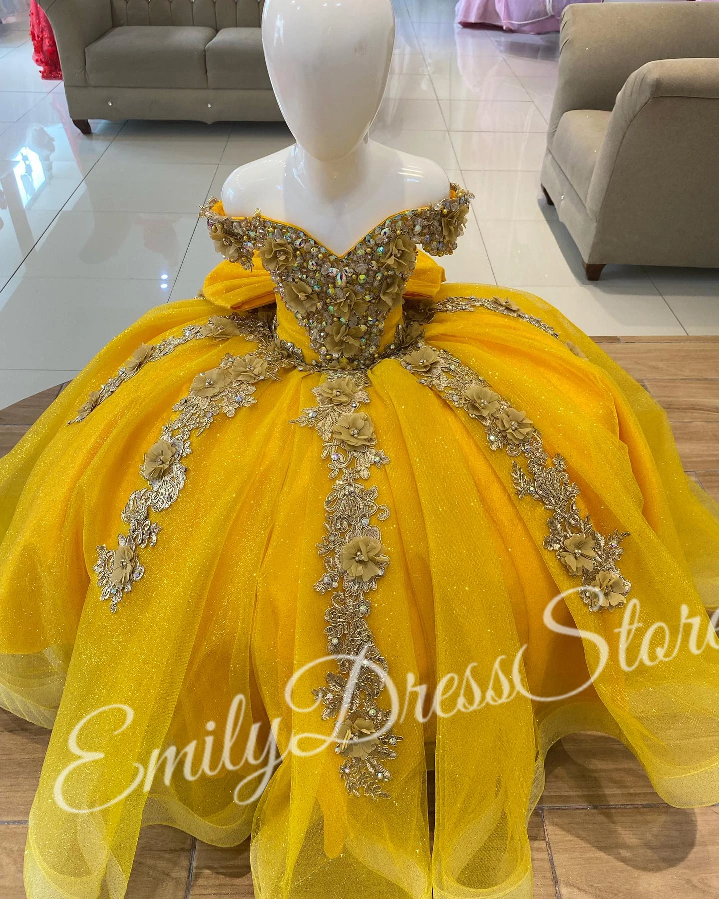 Customized Yellow Flower Girl Dress For Wedding Beaded Pearls Ruffles Puffy Tulle Kids Birthday Party First Communion Gown
