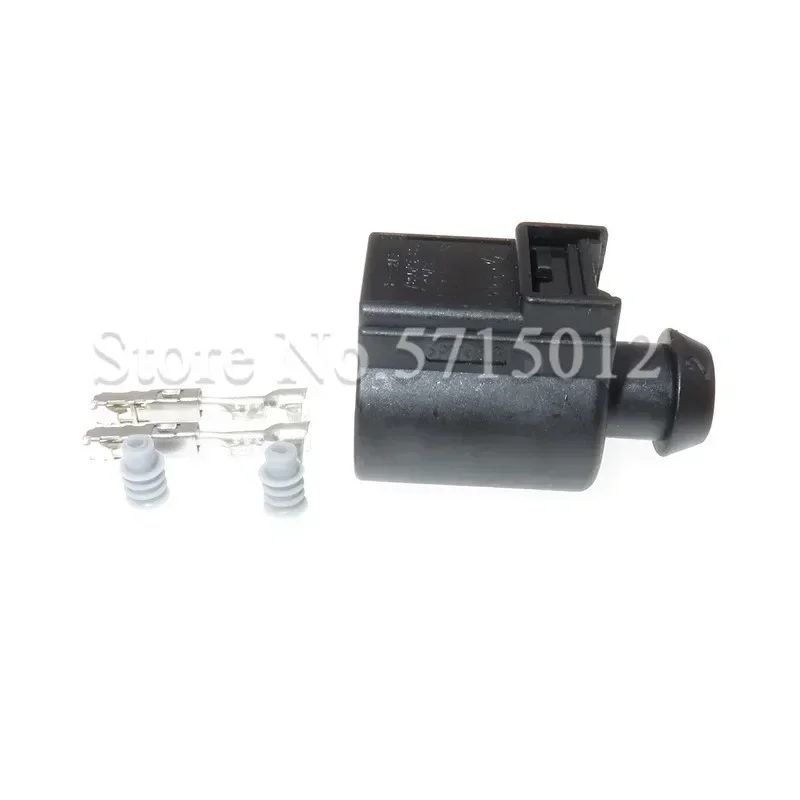 2 Hole 8K0 973 702 Auto Water Temperature Car Air Temperature Sensor Plug Female Connector For VW Audi