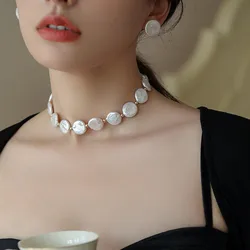 Original design bright light large Baroque special-shaped button freshwater pearl necklace exquisite retro clavicle chain NE