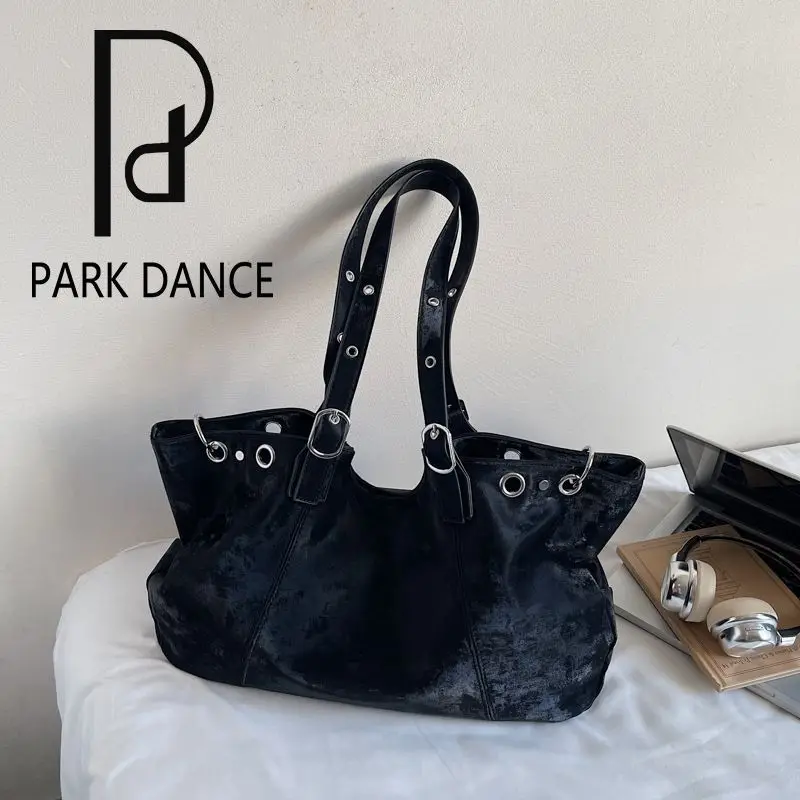 

Casual and Fashionable Shoulder Bag Large-capacity Travel Bag Simple Versatile High-value Light Luxury Bag Exquisite and Simple