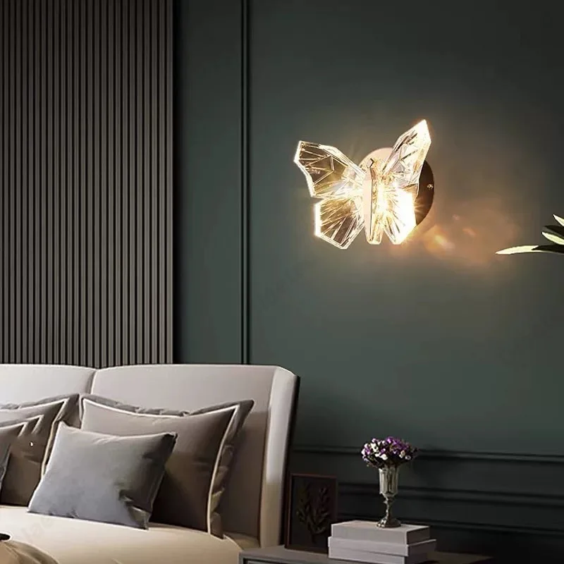 الأوروبية الحديثة الحد الأدنى LED فراشة الجدار مصباح غرفة المعيشة الممر الدرج غرفة نوم السرير مصابيح الإضاءة الزخرفية