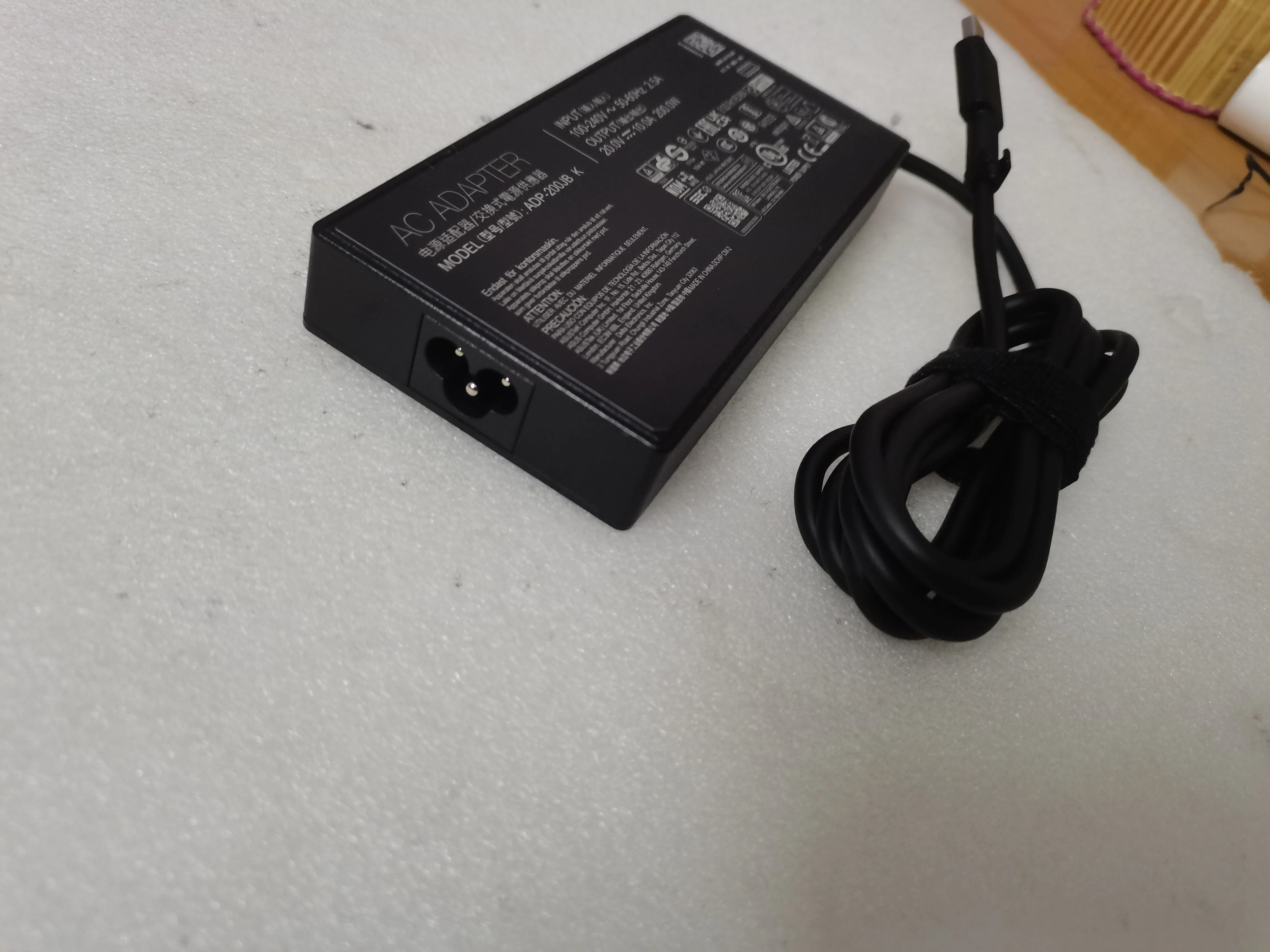 Imagem -05 - Adaptador ac para Asus Proart Retângulo Adp200jb k 200w 20v 10a P16 H7606 H7606wi Rtx4070 Laptop Oem