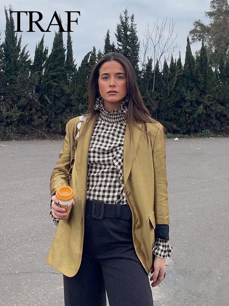 

TRAF 2023 Fall Fashion Women's Gold Blazer Casual V Neck Straight Party Elegant Long Sleeve Pocket Buttons Fashion Retro Coats