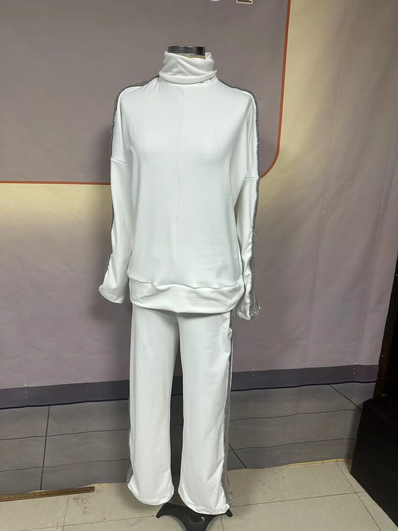 Conjunto de Top de cuello alto y pantalones de lentejuelas para mujer, ropa informal de temperamento, trajes de dos piezas