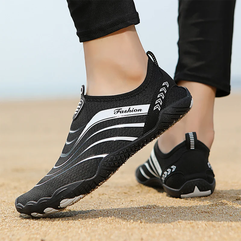 

Wading Shoes MANWomen Barefoot Beach Shoes Outdoor Fitness Swimming Shoes Quick-Drying Upstream Shoes Unisex Water Sports Shoes