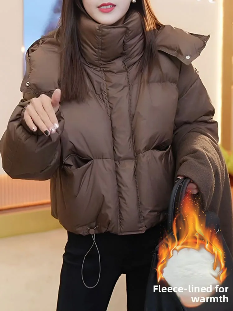 เสื้อโค้ทผ้าฝ้ายทรงหลวมสไตล์เกาหลีสำหรับผู้หญิง รุ่นใหม่ประจำฤดูหนาวปี 2024 ดีไซน์ทรงขนมปัง ช่วยให้ดูผอมเพรียว พร้อมซิปปิด