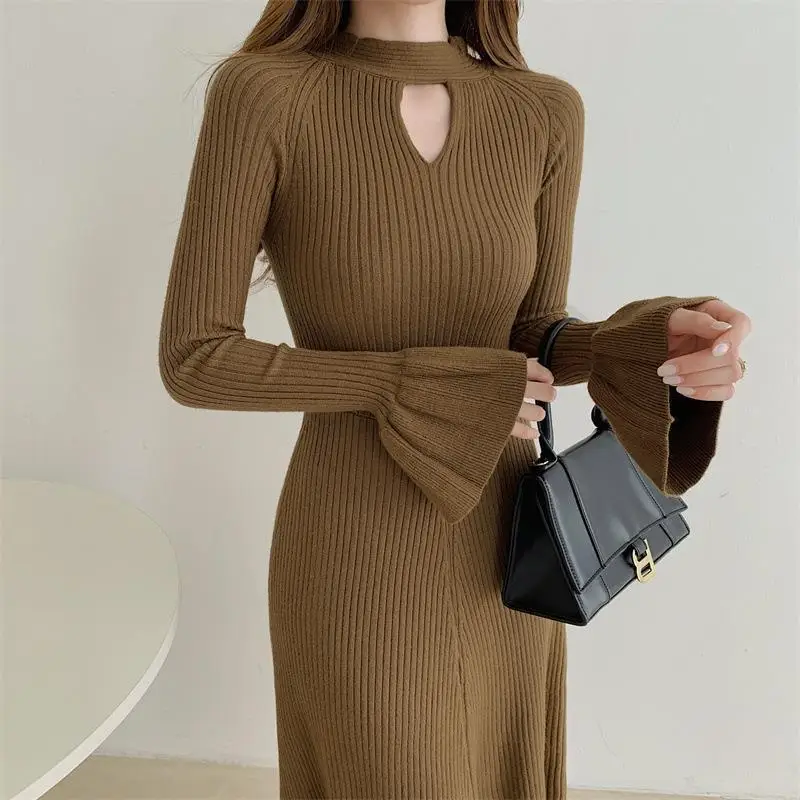 Temperament Trumpet Sleeve V-Neck Knitted Dress For Women Cinched Waist To Show Off Slimming Long Skirt