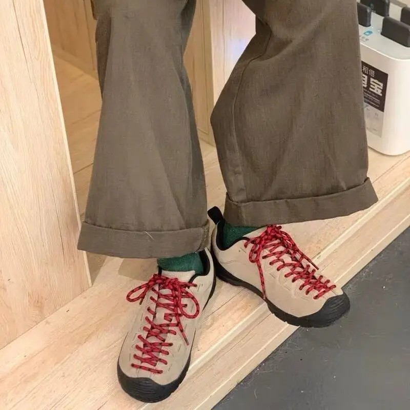 

Outdoor Sports & Leisure Hiking Shoes Durable Rubber Outsole Unisex Breathable & Lightweight