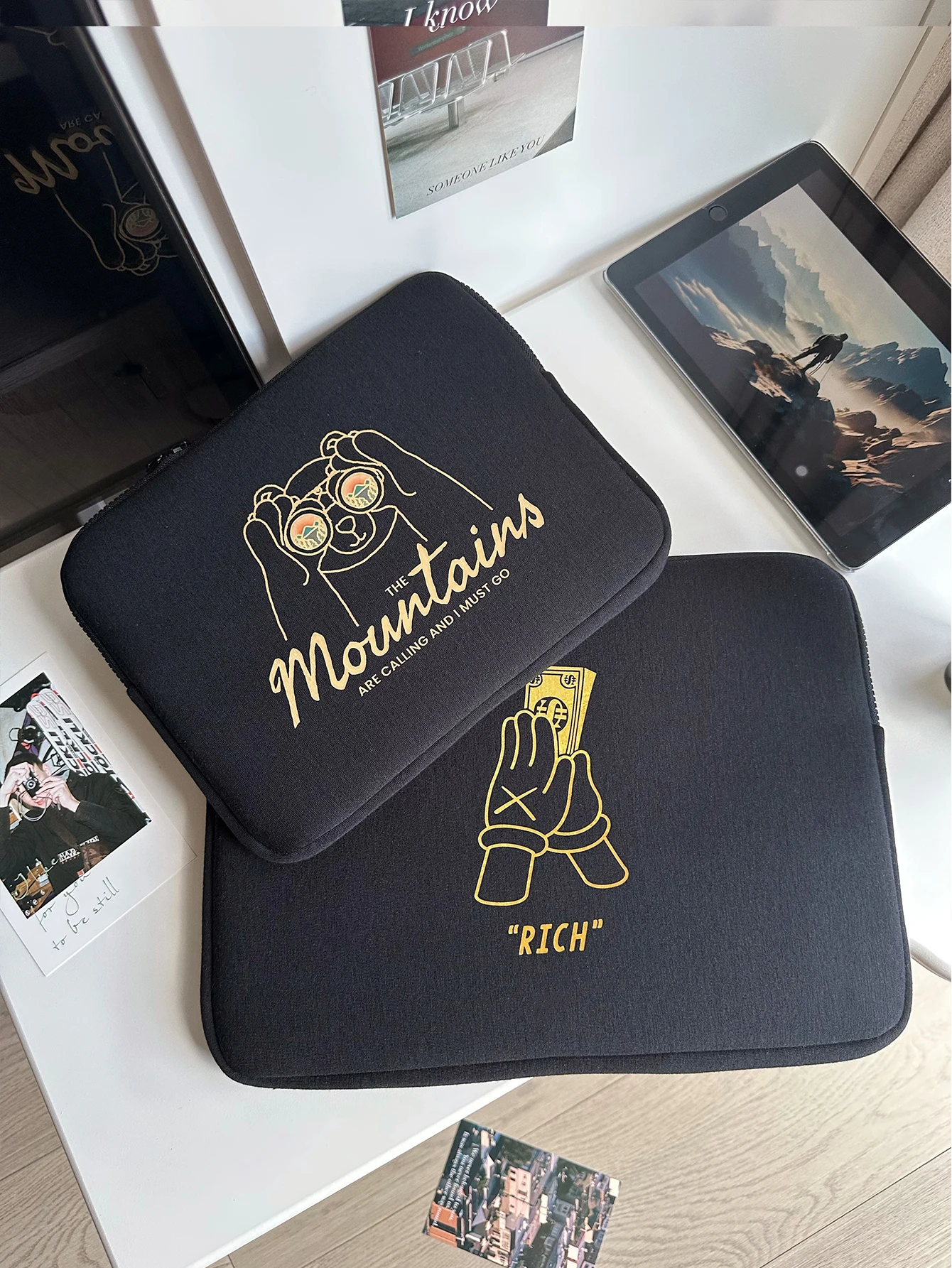 Counting Money Vs Mountaineering Bear Black Laptop Sleeve Bag 10-11/13-14/ 15-15.6inch Compatible with Ipad, Hp, Dell, and MacBook Air/Pro/Neo Men's Anti-Drop Protective Case
