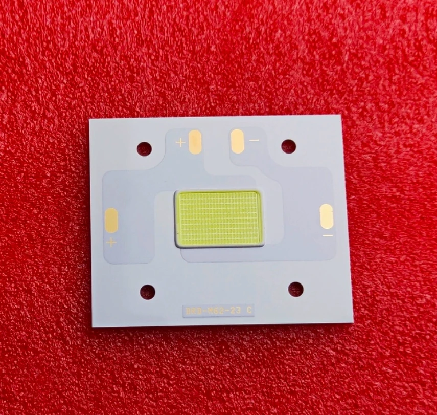 العارض مصباح ليد مصدر لمبة الإضاءة البيضاء عالية السطوع مصباح 36 فولت 130-180 واط 12S20P 240 قطعة رقائق DIY بها بنفسك إصلاح أجزاء الإسقاط