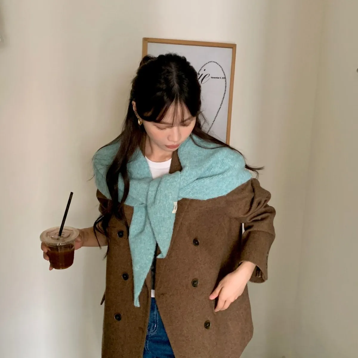 

Осенний женский вязаный теплый шарф из Южной Кореи, зимняя мода, шерстяная шаль с ветром, простой японский милый треугольный шарф, шапка