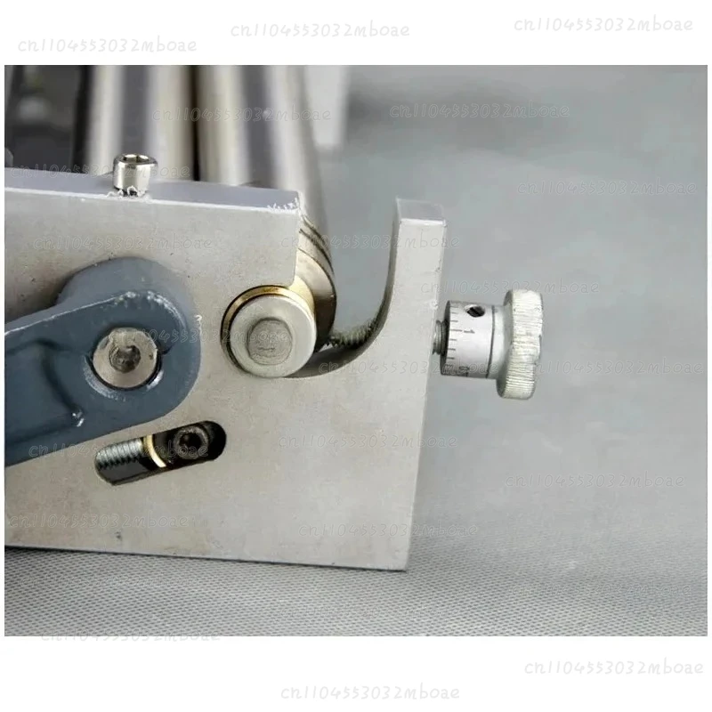 Desktop Manual Metal Plate Bender Round Tube Roller Manual Plate Rolling Forming Machine