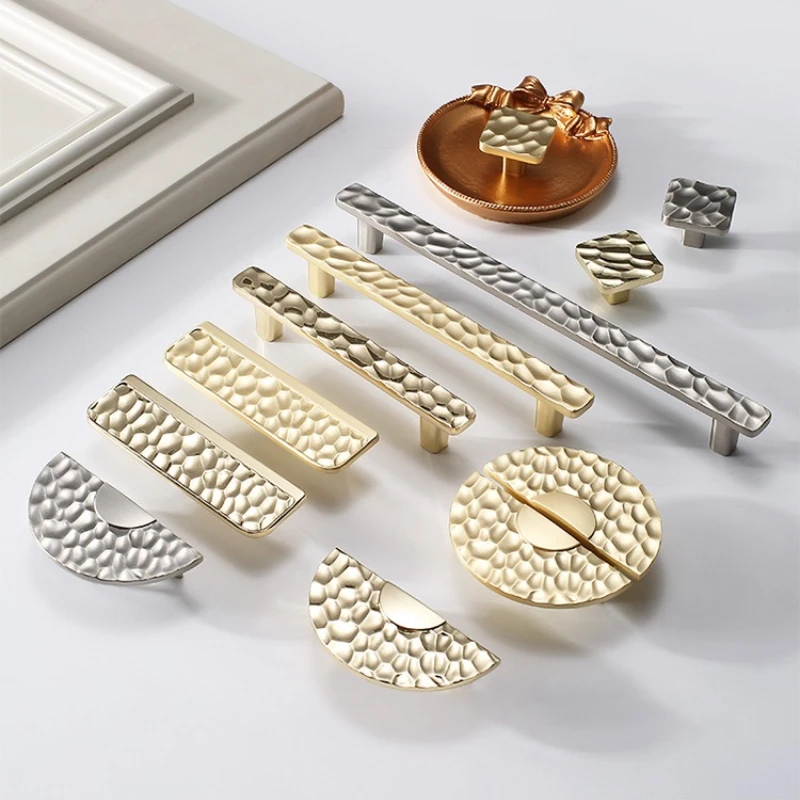 Zinc Alloy Hammered Finish Square Single Hole Modern Minimalist Cabinet Wardrobe Door Extra Long Handle Pull Cabinet Hardware
