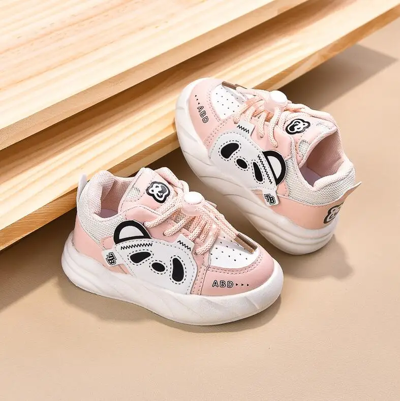 Children's Cricket Shoes 2024 Spring Autumn Season New Boys Girls Leisure Sports Shoes Cartoon Panda Little White Shoes