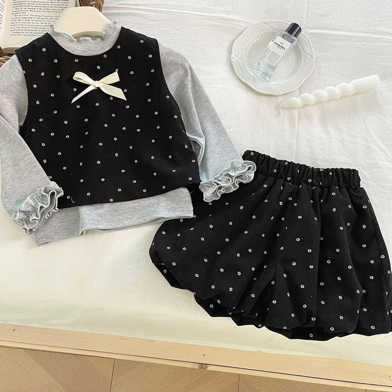 

2025Girls' Spring and Autumn New Fashionable Black Polka Dot Vest Base Shirt Cute Flower Bud Pants Three-Piece Set