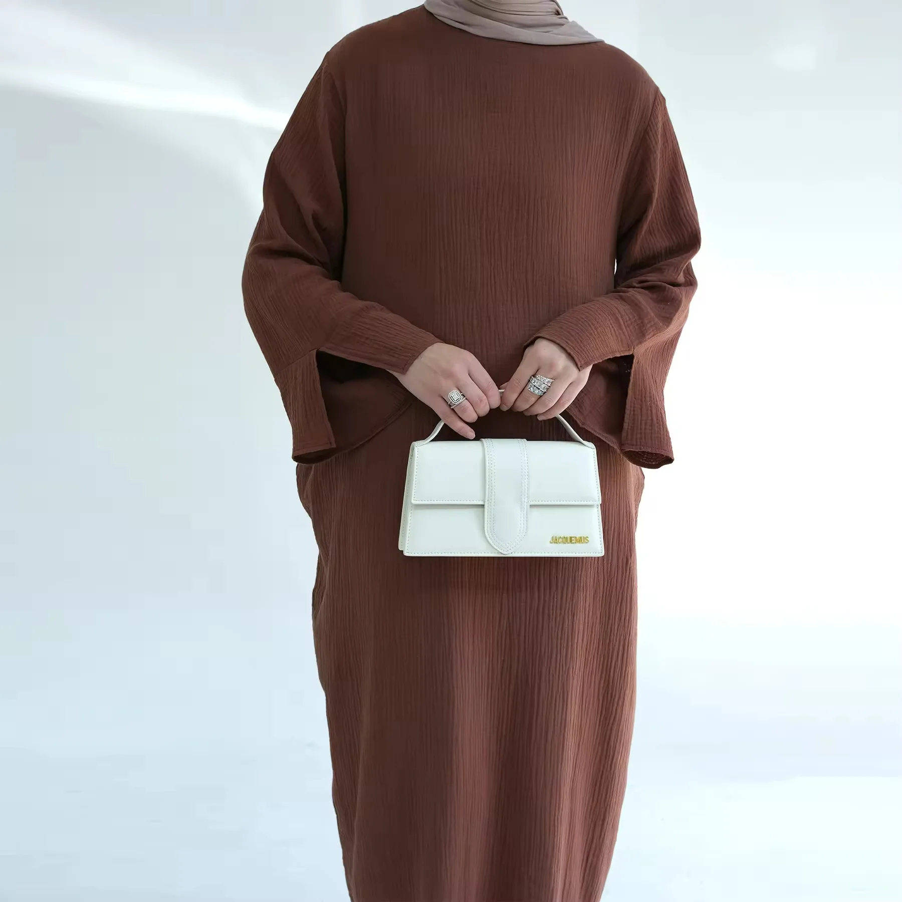 

Хлопковая абайя с боковыми карманами, новый дизайн, рукава с разрезами, мягкая, дышащая, закрытая абайя на молнии сзади, исламская одежда