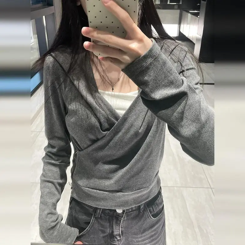 

American Casual Grey Hoodie Women's 2025 New Design Cross Small Size Slim Long Sleeve Top V-neck Zipper Color Sweatshirt