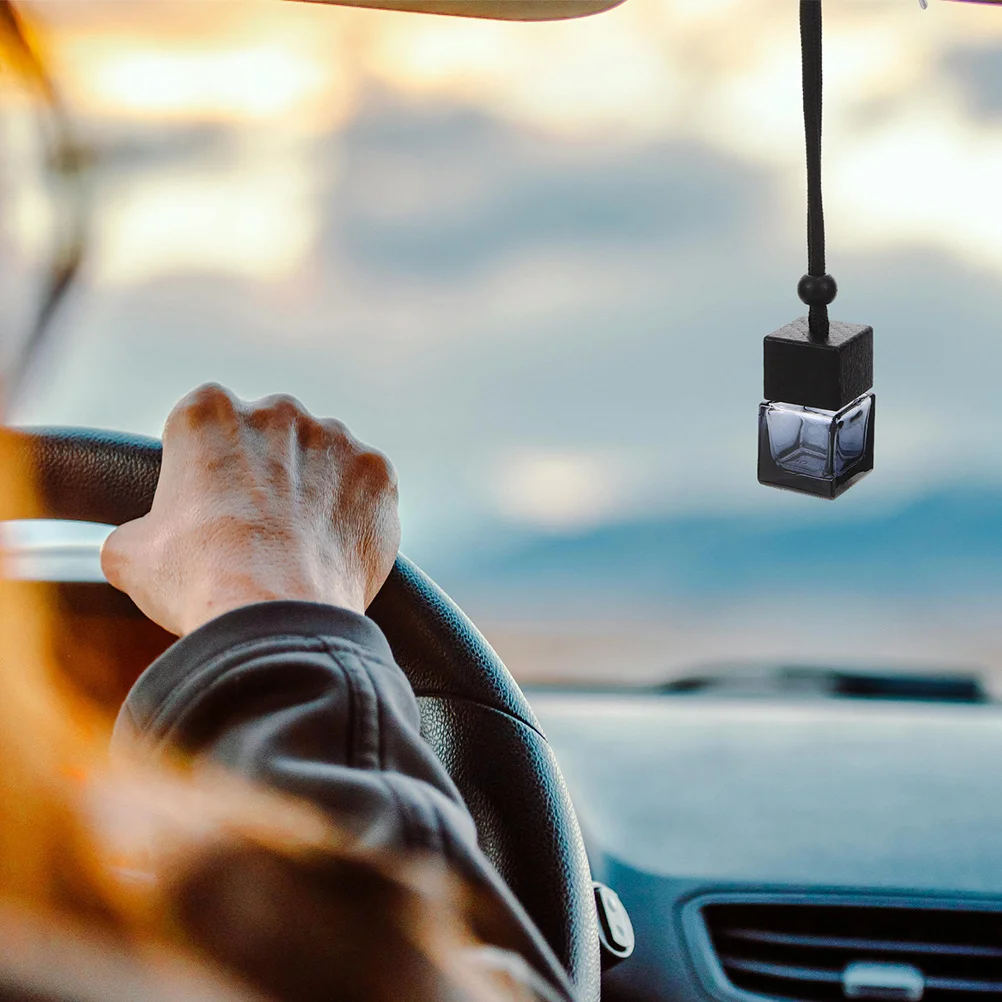 

4Pcs Car Air Freshener Hanging Empty Black Diffuser Bottles 8ml Essential Oils Perfume Aromatherapy Ornament Cube Auto Home
