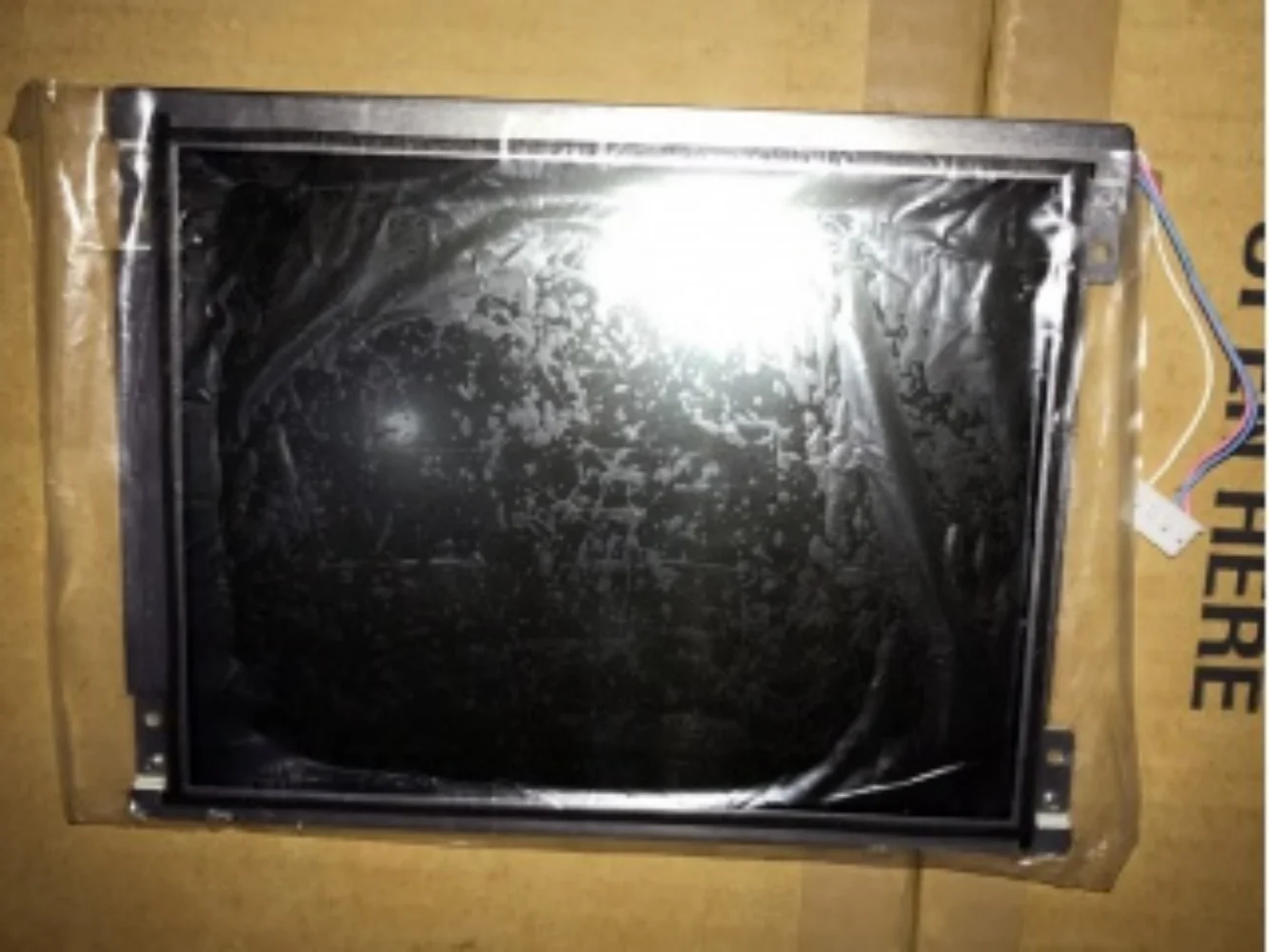 Pantalla del panel LCD TM121SV-02L07