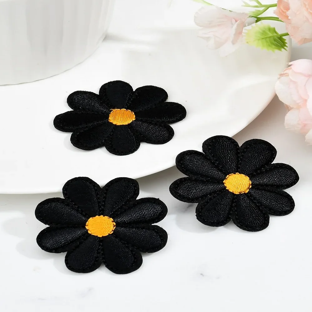 10pcs，White, black little Daisy cloth patch cartoon little chrysanthemum patch hand ledger diy accessories