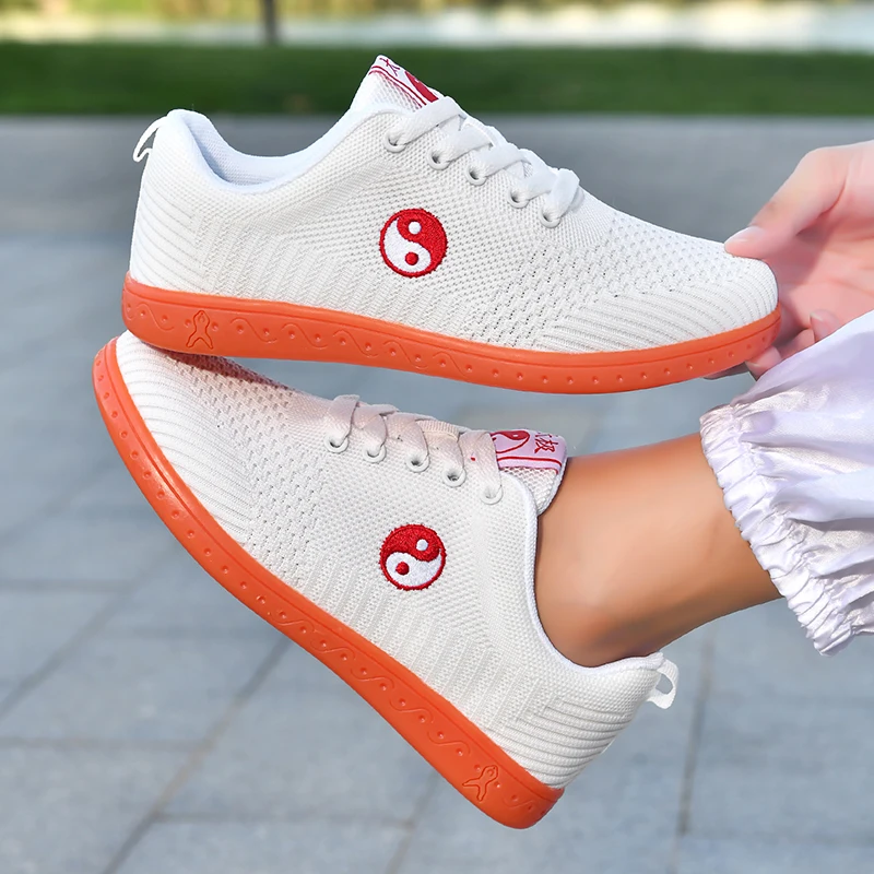 Middle-aged and Elderly Soft Tai Chi Shoes Leather Side Beef Tendon Sole Anti-slip Fitness Training Tai Chi Martial Arts Shoes